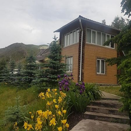Гостевой Дом Коль-Тор Kegeti Extérieur photo